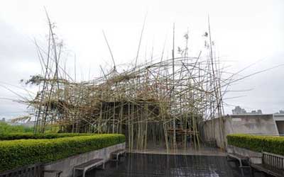 Doug and Mike Starn Rooftop Sculpture Big Bambú