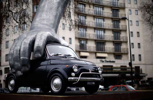 Lorenzo Quinn Sculpture