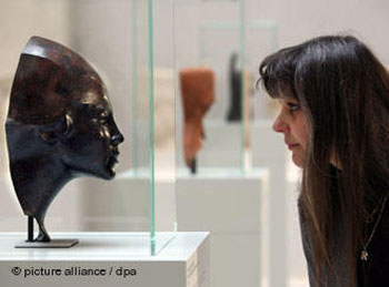 Bust of Anni Mewes by Edwin Scharff