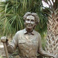 Monuments - Thelma Mercer, Welcome to My Garden by Edd Hayes - search and link Sculpture with SculptSite.com