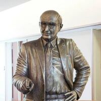 Monuments - Matt Dawson by Edd Hayes - search and link Sculpture with SculptSite.com