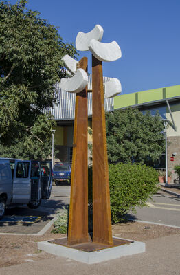 Avondale Birds by Mark Carroll - search and link Sculpture with SculptSite.com