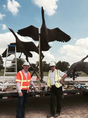 Wildlife Monuments - The Flight by Edd Hayes - search and link Sculpture with SculptSite.com