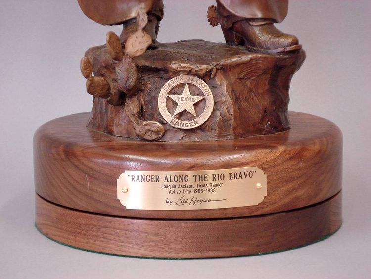 Texas Rangers Legends, Joaquin Jackson by Edd Hayes - search and link Sculpture with SculptSite.com