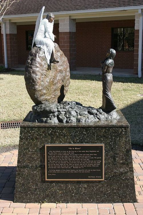 Monuments - He is Risen by Edd Hayes - search and link Sculpture with SculptSite.com