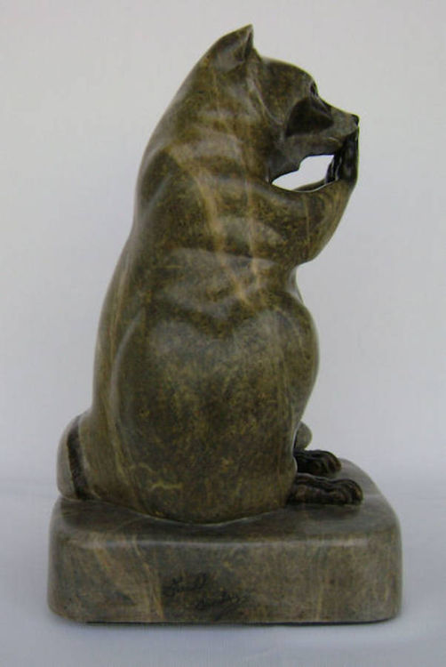 Was Not Me (Raccoon) by Gerald Sandau - search and link Sculpture with SculptSite.com