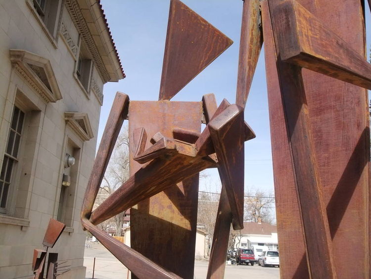 Tradition by Robert Henderson - search and link Sculpture with SculptSite.com