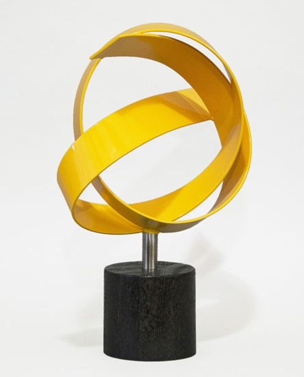 Yellow Knot by Joe Gitterman - search and link Sculpture with SculptSite.com