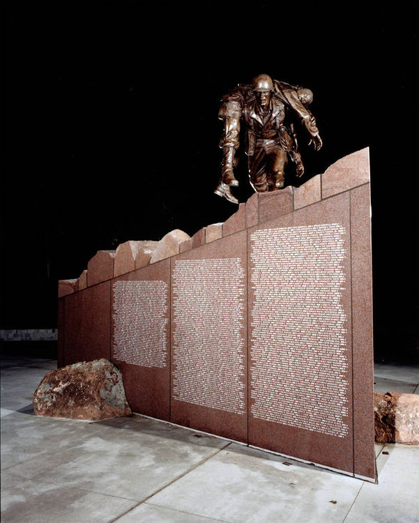 Brazos Valley Veterans Memorial by Robert Eccleston - search and link Sculpture with SculptSite.com