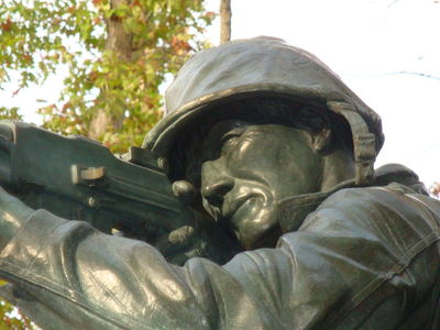 5th Marine Division Memorial by Robert Eccleston - search and link Sculpture with SculptSite.com