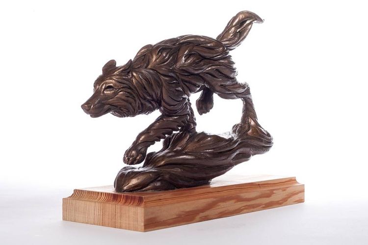 Spirit of the Wolf by Robert Eccleston - search and link Sculpture with SculptSite.com