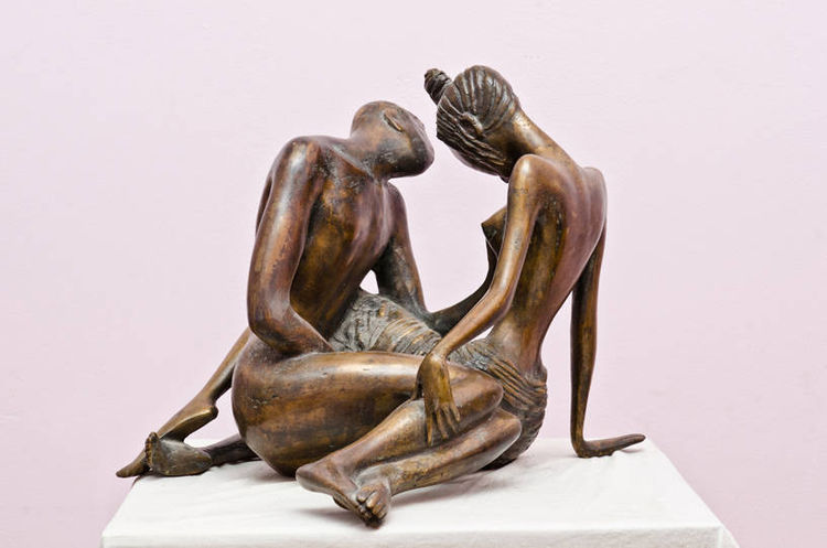 .Love2002 .year.bronze.38x48x40 sm  Weight in 80 kg. by Zakir Ahmedov - search and link Sculpture with SculptSite.com