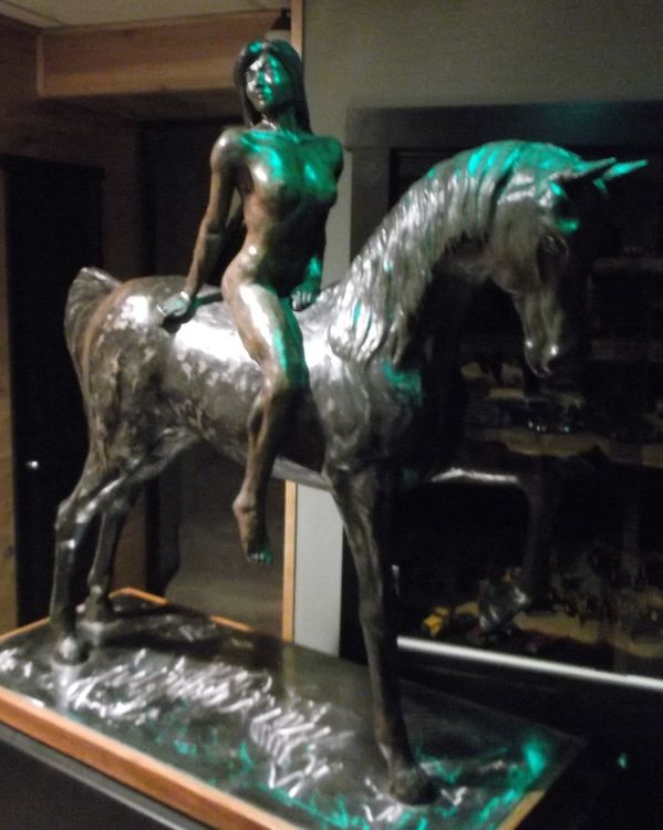 woman on horse by Edward Kitt - search and link Sculpture with SculptSite.com