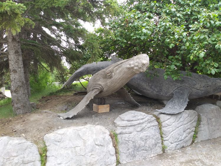 Humpback Whales by Edward Kitt - search and link Sculpture with SculptSite.com