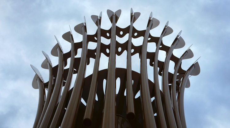 Willow by curtis pittman - search and link Sculpture with SculptSite.com