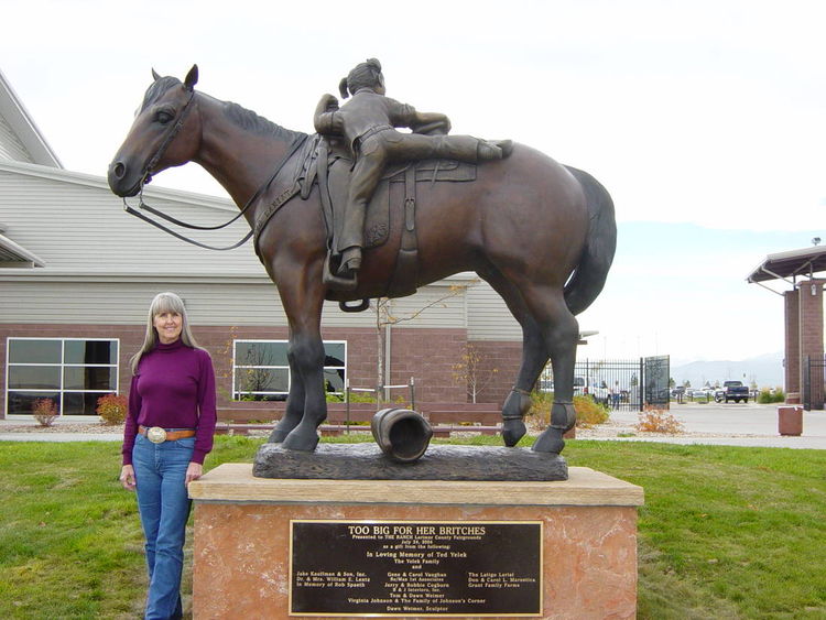 To Big for Her Britches by Dawn Weimer - search and link Sculpture with SculptSite.com