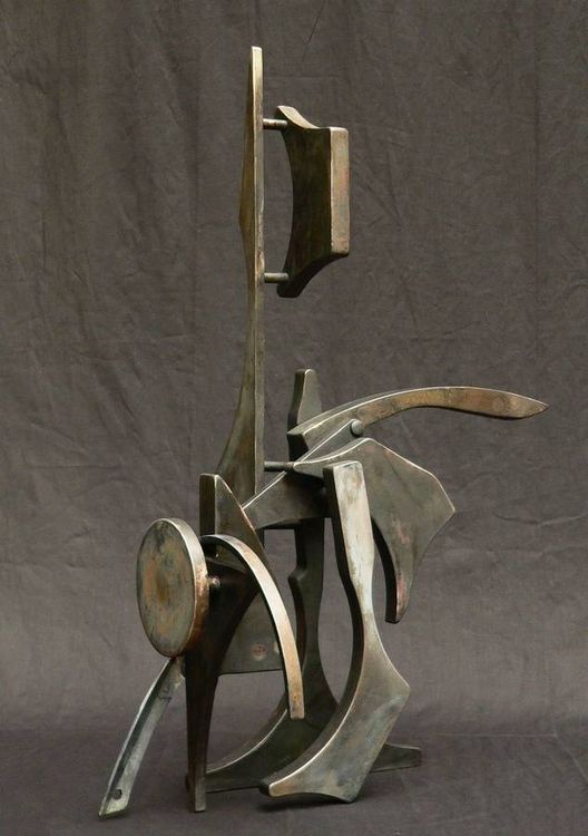 Hammerhead Apparatus  by Mark Dickson - search and link Sculpture with SculptSite.com