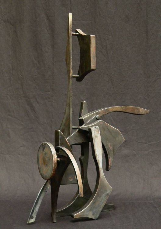 Hammerhead Apparatus  by Mark Dickson - search and link Sculpture with SculptSite.com