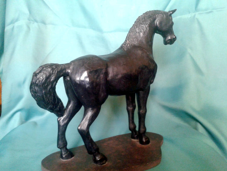  The Horse by Gela Mach - search and link Sculpture with SculptSite.com