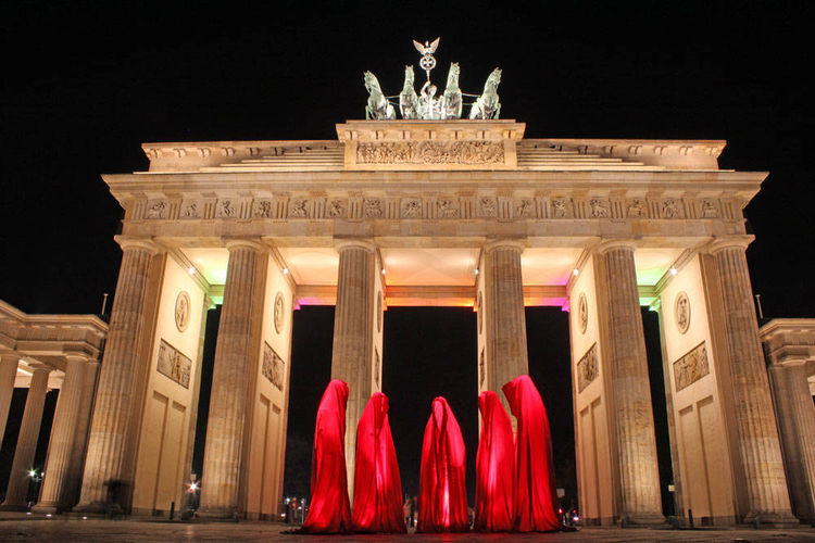  by Manfred Kielnhofer - search and link Sculpture with SculptSite.com