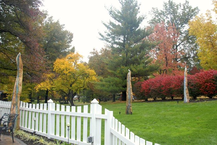 Flame Columns by Carol Fleming - search and link Sculpture with SculptSite.com