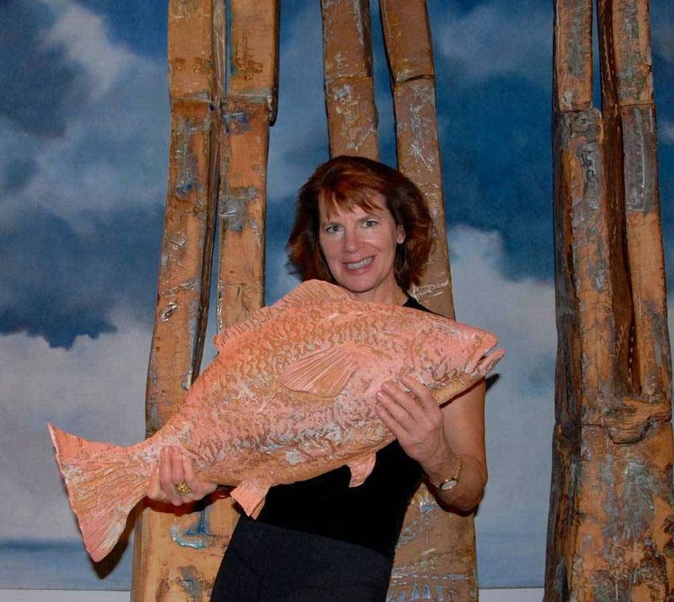 Red Snapper by Carol Fleming - search and link Sculpture with SculptSite.com