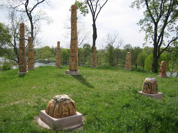 Stephens Lake, Look Out Point by Carol Fleming - search and link Sculpture with SculptSite.com