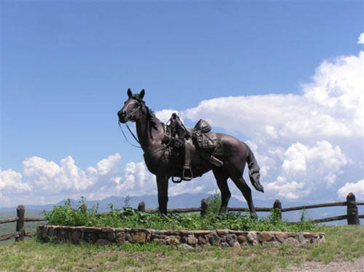 Heart of the West by James Muir - search and link Sculpture with SculptSite.com