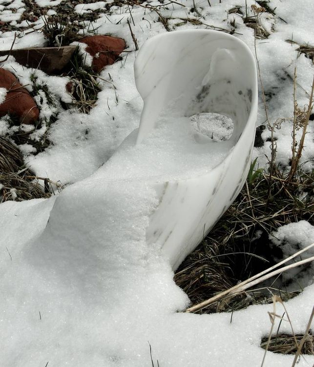 Swan Wave by Martin Cooney - search and link Sculpture with SculptSite.com