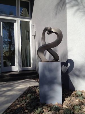 Romance by Chris ORourke - search and link Sculpture with SculptSite.com