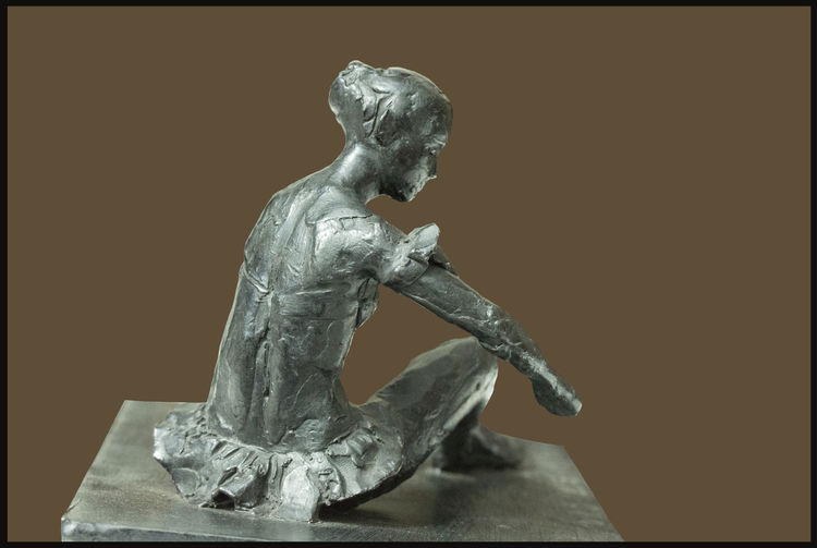 Margot-Fonteyn's-Betsy-Pidgeon-of-Rosemary-Hall by Sterett-Gittings Kelsey - search and link Sculpture with SculptSite.com