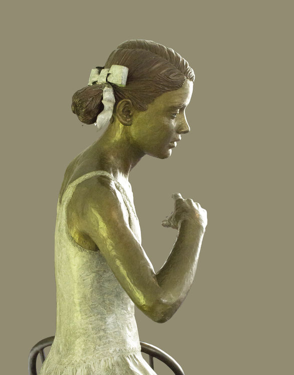 Vanessa-Helena-Katharina-Landegger by Sterett-Gittings Kelsey - search and link Sculpture with SculptSite.com